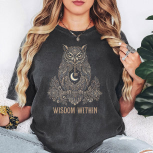 Ornate Owl Key Moon Wisdom Design T-Shirt