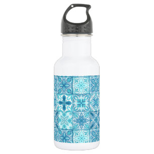 Ornate tiles in blue and white 532 ml water bottle