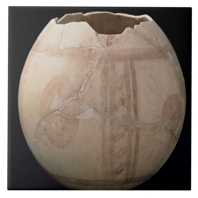 Ostrich egg cut in the form of a vase from Puig de Tile (Front)