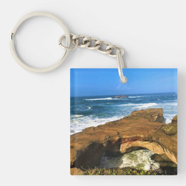 Otter Rock at Devil's Punchbowl State Park, Oregon Key Ring (Front)