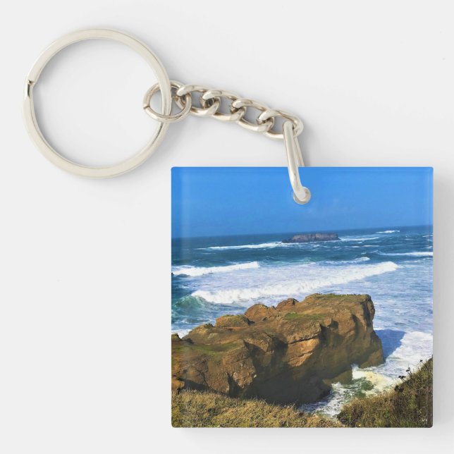 Otter Rock at Devil's Punchbowl State Park, Oregon Key Ring (Front)