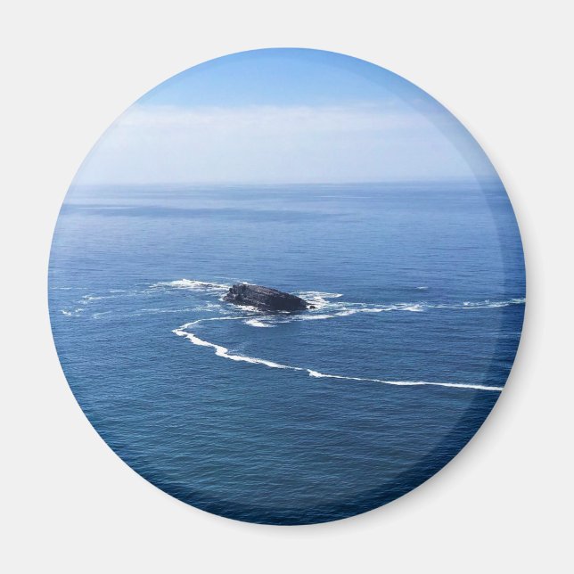 Otter Rock, Cape Foulweather, Newport, Oregon Magnet (Front)
