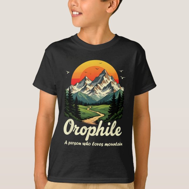Outdoorsy Orophile Meaning Mountain Lover Gifts Na T-Shirt (Front)