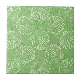 Outline seashells tile