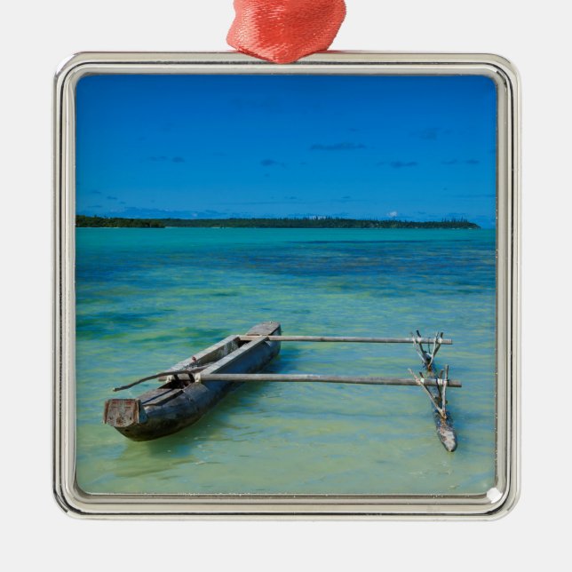 Outrigger Canoe In Shallow Ocean Metal Tree Decoration (Front)