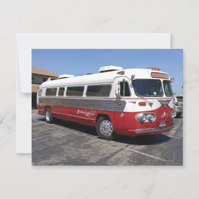 Outstanding retro bus photo (Front)