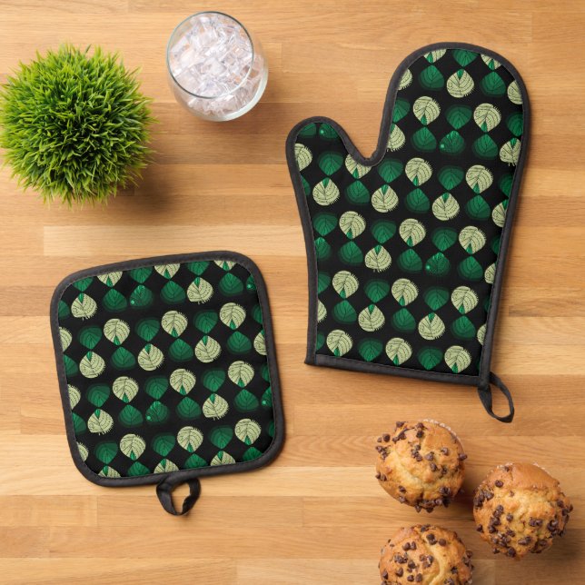 Oven Mitt and Pot Holders Oven Mitt & Pot Holder Set (Top Down)