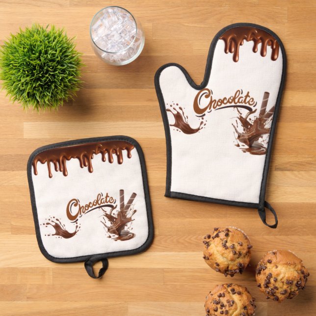 Oven Mitt and Pot Holders Set (Top Down)