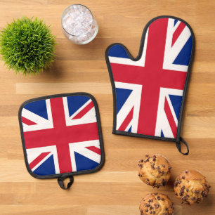 Oven Mitt and Pot Holders, United Kingdom flag Oven Mitt & Pot Holder Set