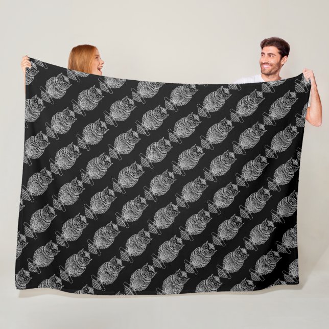 Owl (black) - Fleece Blanket (In Situ)