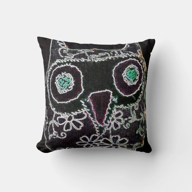 owl cushion (Front)