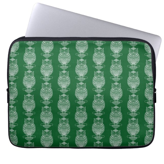 Owl (dark green) - Laptop Sleeve (Front)