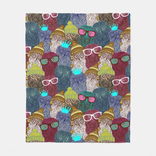 Owl in crown fleece blanket (Front)