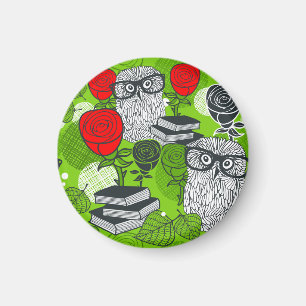 Owl in red roses magnet