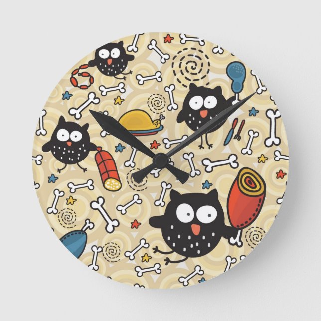 Owl with Meat Pattern Round Clock (Front)