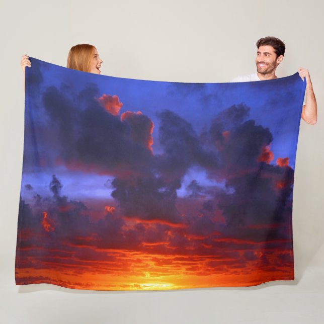 PACIFIC SUN FIRE FLEECE BLANKET (In Situ)