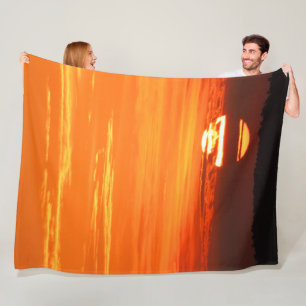 PACIFIC SUNSET FLEECE BLANKET