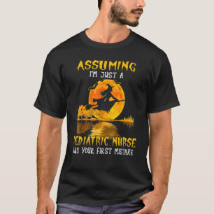 Paediatrics Nurse Witch Riding Broom Nursing Hallo T-Shirt