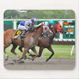 Page McKenney winning the Salvatore Mile Mouse Mat