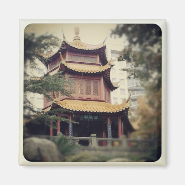 Pagoda magnet (Front)