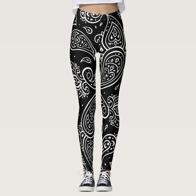 Paisley elegance: seamless ethnic pattern. leggings (Front)