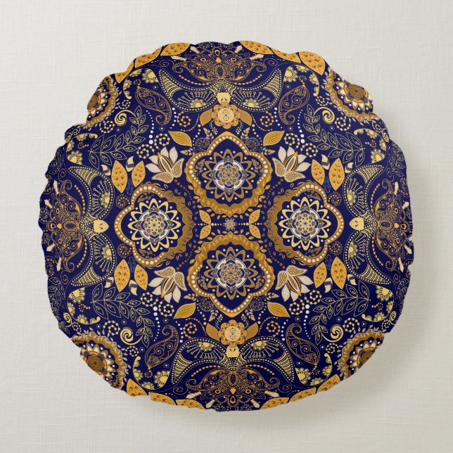 Paisley Elegance: Textile Design Pattern Round Cushion (Front)