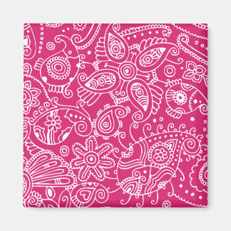 Paisley on Fuchsia Magnet