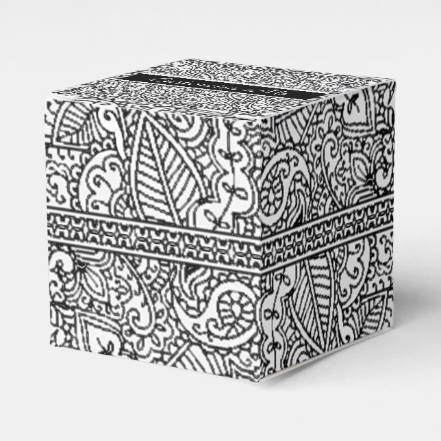 Paisley Passion - Black (Henna) Favour Box (Front Side)