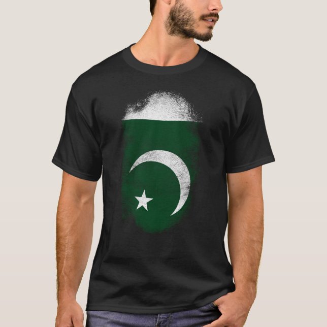 Pakistan Flag Souvenir - Distressed Pakistani T-Shirt (Front)