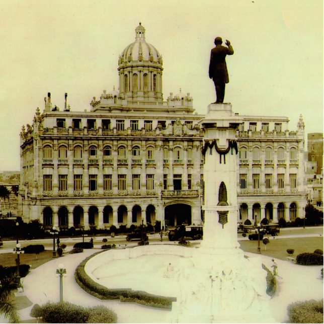 Palacio de Havana Scuplture Standing Photo Sculpture (Front)