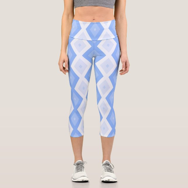 Pale blue diamond pattern capri leggings (Front)