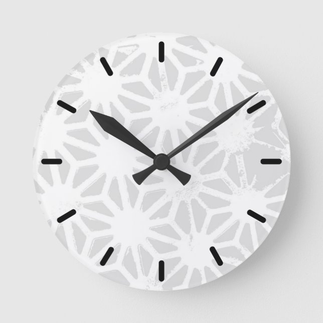 Pale grey geometric pattern round clock (Front)