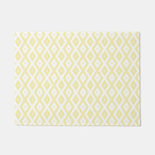 Pale yellow and white diamond pattern doormat
