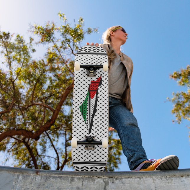 Palestine Map whith Flag and Keffiyeh Pattern Skateboard (Outdoor 1)