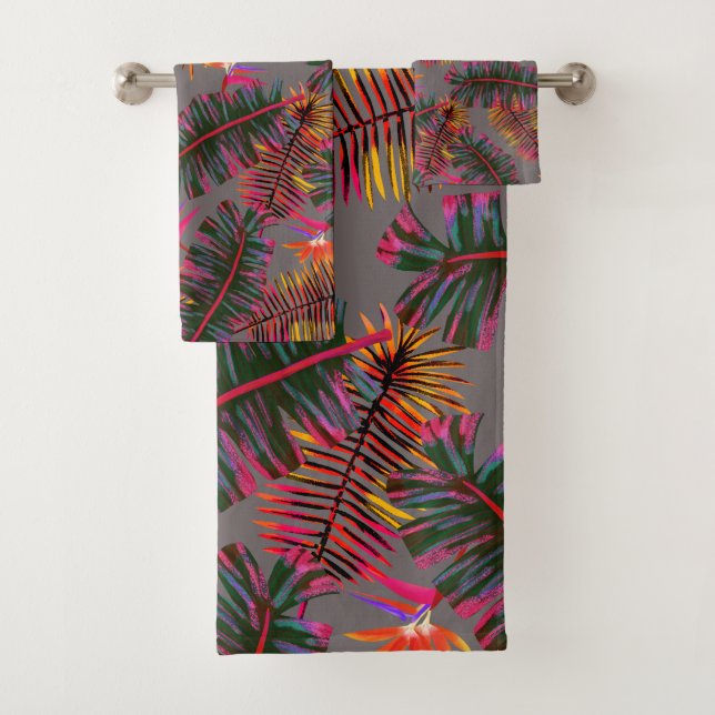 Palm Paradise Grey Bath Towel Set (Insitu)
