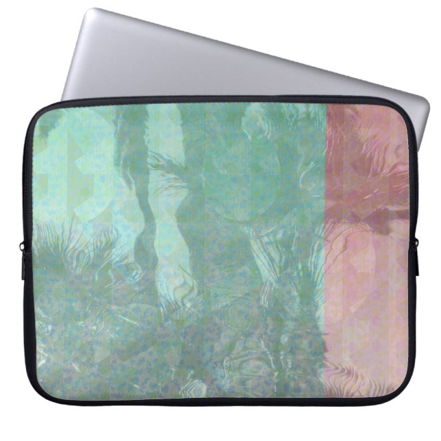 Palm Reflection Goes Vintage Laptop Sleeve (Front)