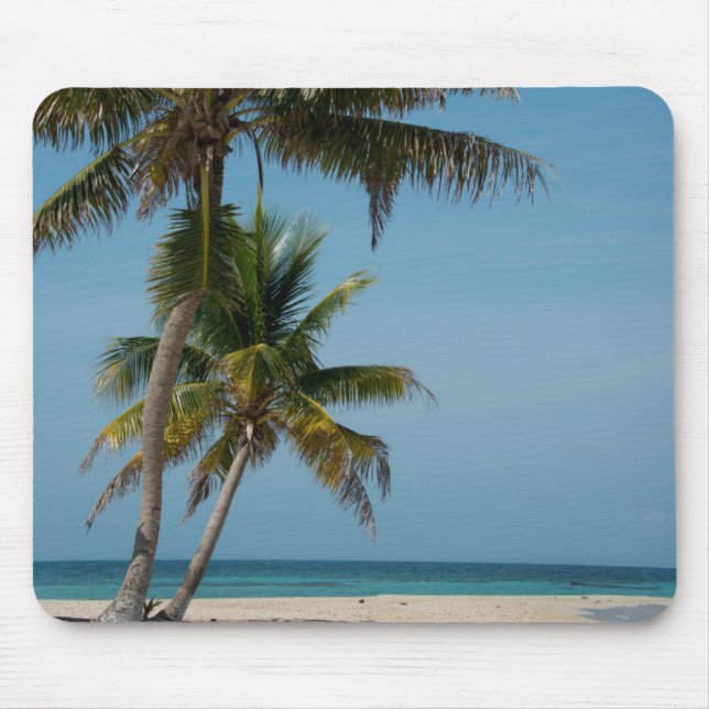Palm tree and white sand beach mouse mat (Front)