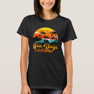 Palm Tree Retro Vintage Sunset San Diego Beach Cal T-Shirt