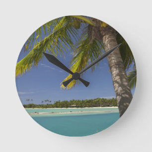 Palm trees & lagoon, Musket Cove Island Resort Round Clock