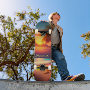 Palme am Strand bei Sonnenuntergang Skateboard