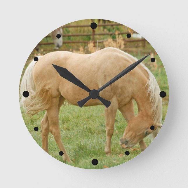 Palomino Horse Round Clock (Front)