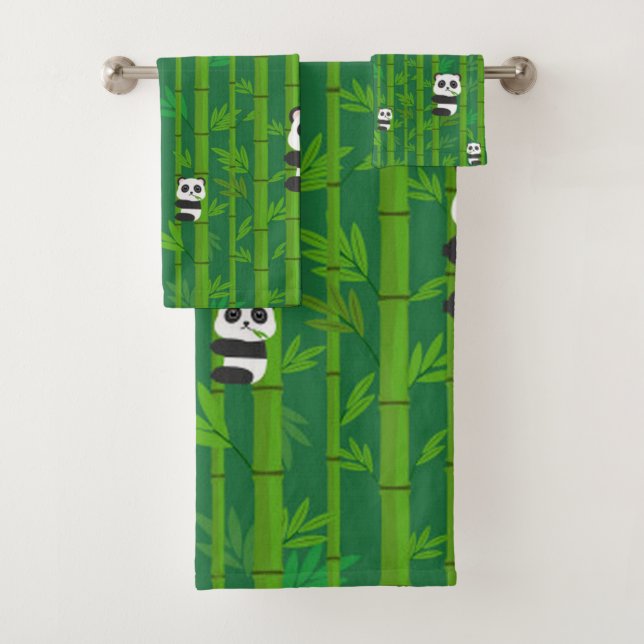 Pandas Eating Bamboo Bath Towel Set (Insitu)
