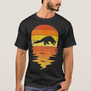 Pangolin  retro sunset 70s vintage Pangolin  T-Shirt