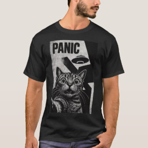 "Panic" Terrified Cat & UFO Sci-Fi Art Print T-Shirt