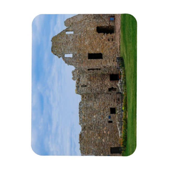 Panorama of Dunnottar castle in Aberdeenshire, Sco Magnet (Vertical)