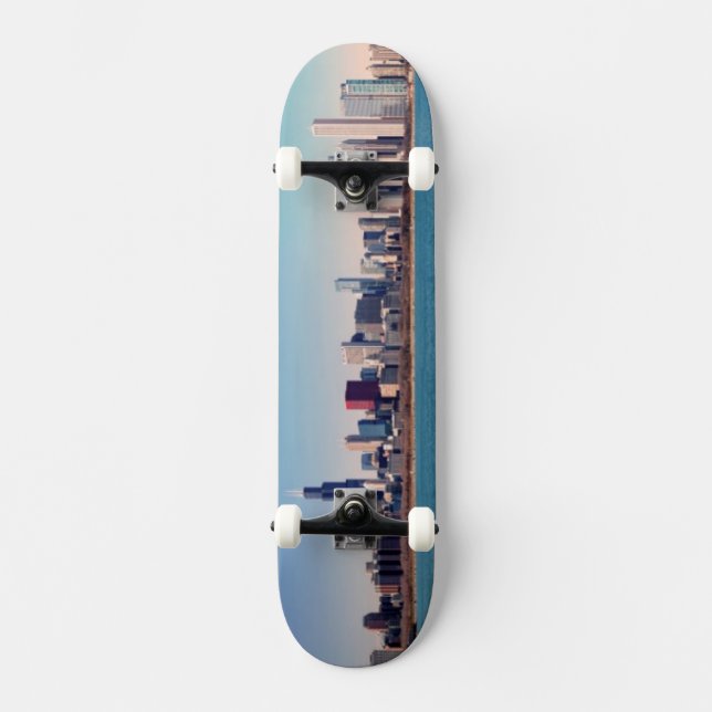 Panorama of the Chicago skyline Skateboard (Front)