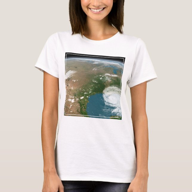 Panoramic Planet Earth And The Us. T-Shirt (Front)