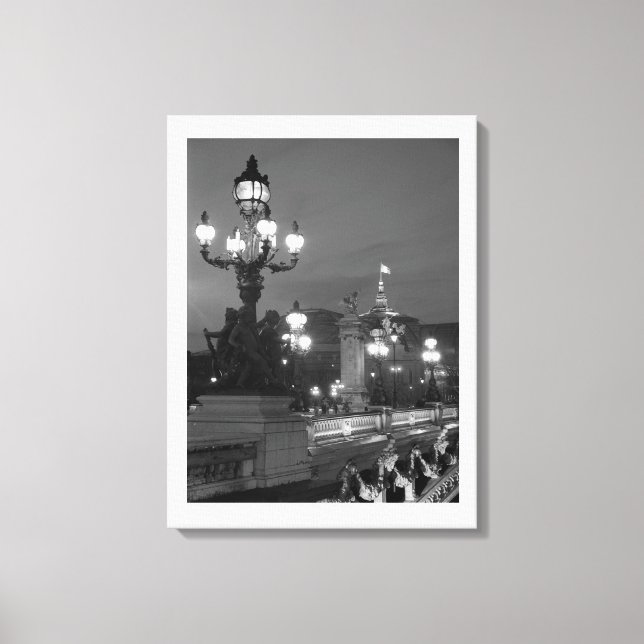 Paris at night canvas print (Front)
