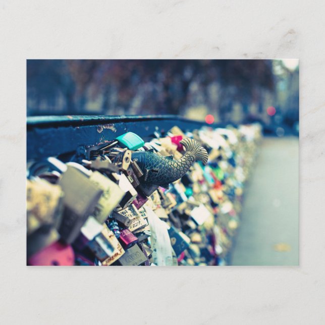 Paris Pont des Arts Love Locks Photo Postcard (Front)