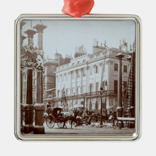 Park Lane being decorated for Queen Victoria's Dia Metal Tree Decoration